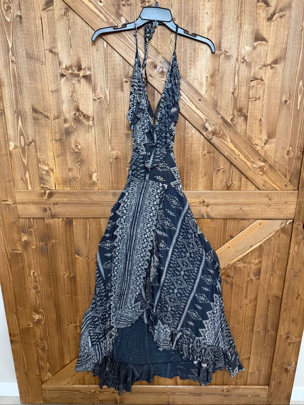 ZhenNymph Women’s Medium Black White Boho Halter Maxi Dress Ruffle Handkerchief